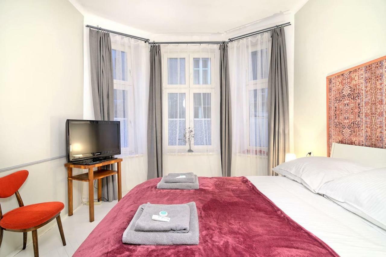 Luxury Retro Apartment, City Center, Wifi Cracovia Exterior foto